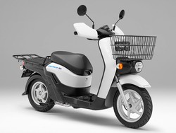 Pak Pos Jepang Mulai Gunakan Motor Listrik