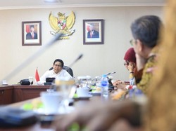 Mendes Ingatkan BUMDes Selektif Pilih Sektor Usaha