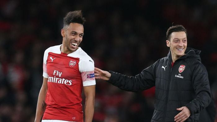 Arteta diminta menjual Aubameyang dan Oezil. Foto: Alex Morton/Getty Images Arteta diminta menjual Aubameyang dan Oezil. Foto: Alex Morton/Getty Images