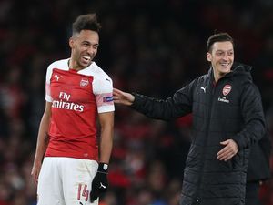 Latih Arsenal, Arteta Disarankan Jual Oezil dan Aubameyang Latih Arsenal, Arteta Disarankan Jual Oezil dan Aubameyang