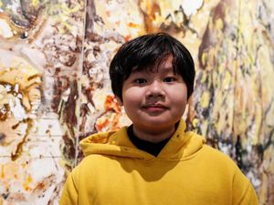 Ini Bocah 12 Tahun yang Lukisannya Dianggap Seperti Jackson Pollock