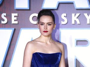 Bintang Star Wars Berhenti Main Medsos Demi Kesehatan Mental