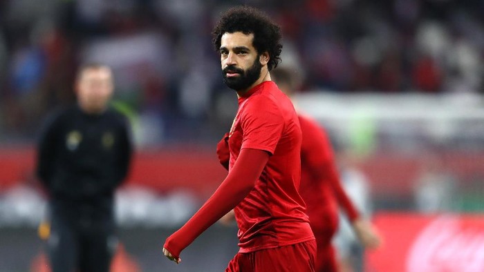 DOHA, QATAR - DECEMBER 18: Mohamed Salah of Liverpool warms up prior to  the FIFA Club World Cup semi-final match between Monterrey and Liverpool at Education City Stadium on December 18, 2019 in Doha, Qatar. (Photo by Francois Nel/Getty Images)