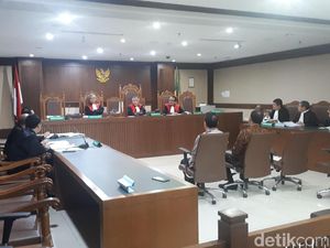 Jaksa KPK Ungkap Duit ke Eks Dirut PTPN III untuk Urus LHKPN Jaksa KPK Ungkap Duit ke Eks Dirut PTPN III untuk Urus LHKPN