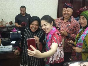 Sosok Wali Kota Risma di Mata Tina Toon Sosok Wali Kota Risma di Mata Tina Toon