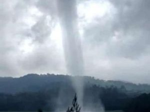 Dahsyatnya Puting Beliung yang Pernah Terjadi di Jawa Barat