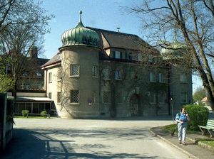 Momen Titik Balik Adolf Hitler dari Balik Penjara Landsberg Momen Titik Balik Adolf Hitler dari Balik Penjara Landsberg