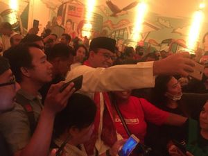 Anies Kunjungi Christmas Carol Hari Terakhir: Tahun Depan Diadakan Lagi