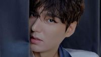 Pemotretan Perdana Lee Min Ho Setelah Wamil, Netizen: Gagahnya!