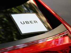 Usai Grab, Giliran Uber Umumkan PHK 200 Karyawan Usai Grab, Giliran Uber Umumkan PHK 200 Karyawan