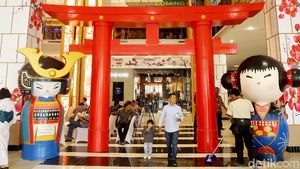 Melihat Lebih Dekat Transpark Mall Bintaro