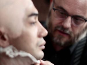 Respons BJ Habibie Menyaksikan Makeup Prostetik Reza Rahadian Respons BJ Habibie Menyaksikan Makeup Prostetik Reza Rahadian