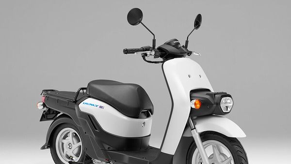 Skuter Listrik Honda Ini Disapa Bently E