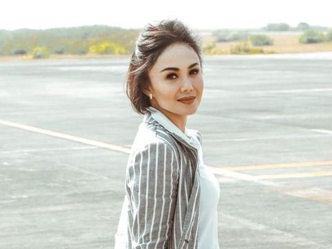 7 Trik Makeup Simpel & Murah ala Yuni Shara agar Terlihat Flawless