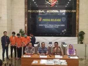 Sering Pamer Kelamin via Video Call, Pria Ini Ditangkap Bareskrim Sering Pamer Kelamin via Video Call, Pria Ini Ditangkap Bareskrim