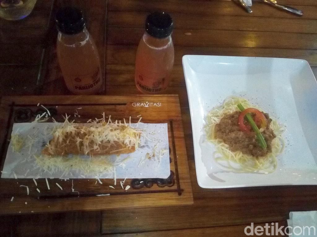 Jus Parijoto Warisan Sunan Muria dan Spaghetti Saus Daging Kerbau Ada di Kafe Ini