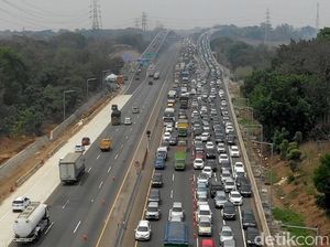 Duh! Sudah Dibangun Bertingkat, Tol Jakarta-Cikampek Tetap Macet Duh! Sudah Dibangun Bertingkat, Tol Jakarta-Cikampek Tetap Macet