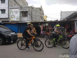 Pantau Keamanan, Polisi Bersepeda Patroli ke Pasar-Terminal di Medan