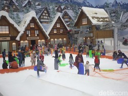 Brrr! Serunya Main Salju Jepang di Trans Snow World Bintaro