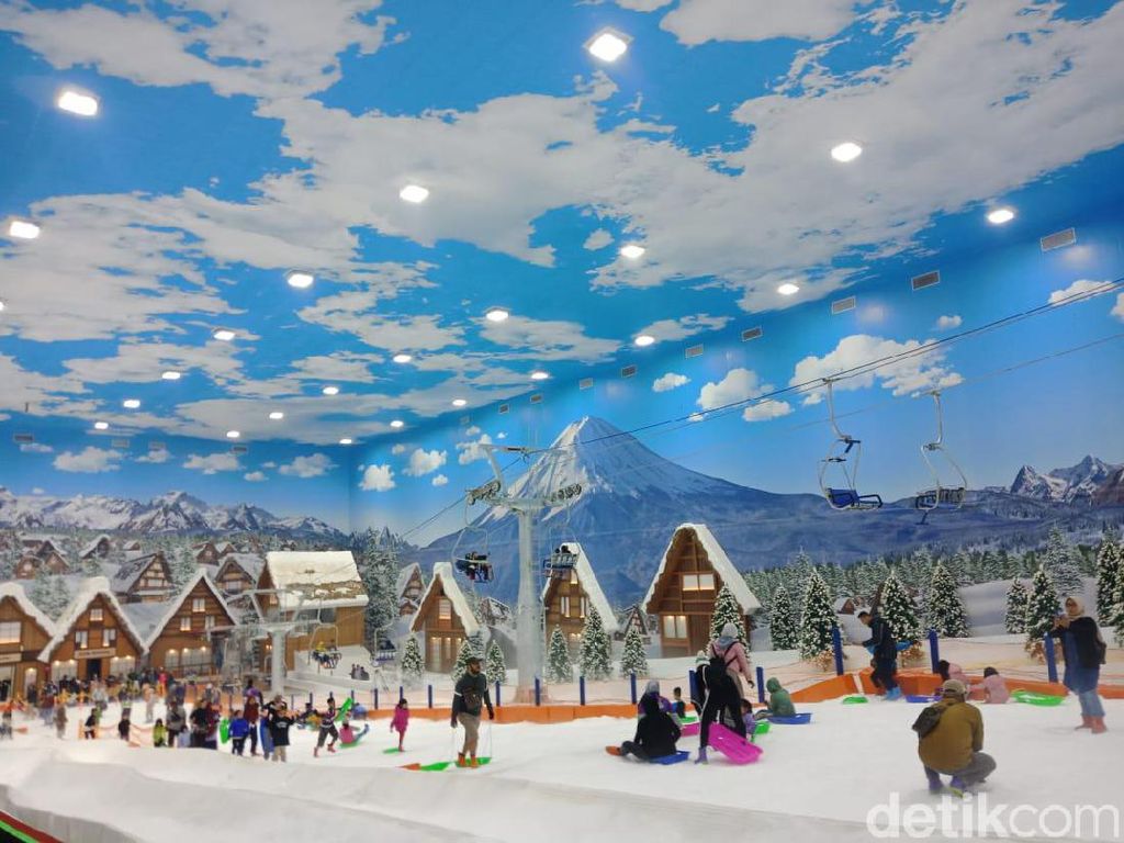 Harga Tiket Turun, Intip Keseruan Wahana Trans Snow World Bintaro