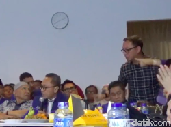 Video Kericuhan dalam Rapat Internal DPP PAN soal Kongres
