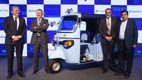 Bajaj Bertenaga Listrik dari Piaggio