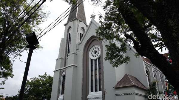 Gereja tua di Kota Bandung. Gereja tua di Kota Bandung.