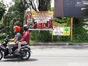 Bermunculan Spanduk Logo Beringin Dukung Purnomo-Teguh di Solo