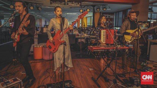 Tashoora, Band yang Gemar 'Menghitung' Panggung