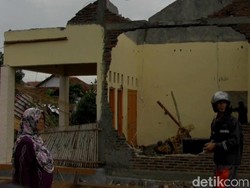 Atap Rumah Hilang dan Dinding Jebol Disapu Angin Kencang di Pemalang