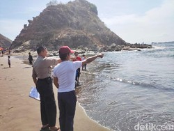 2 Remaja Tergulung Ombak di Pantai Jember, 1 Selamat, 1 dalam Pencarian