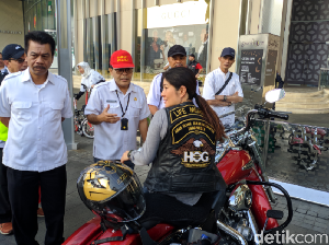 Sasar Pemilik Moge, BPRD DKI Gelar Razia Pajak di Depan Senayan City