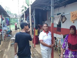 1 Tahun Tsunami Selat Sunda, Warga Huntara Minta Pemerintah Bangunkan Rumah