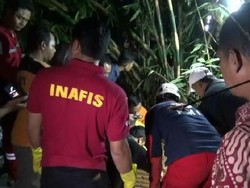 Polisi Autopsi Kerangka Manusia Dalam Septic Tank di Bantul
