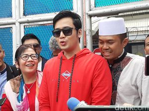 Kriss Hatta Bebas, Mama: Kado Natal Terindah Kriss Hatta Bebas, Mama: Kado Natal Terindah