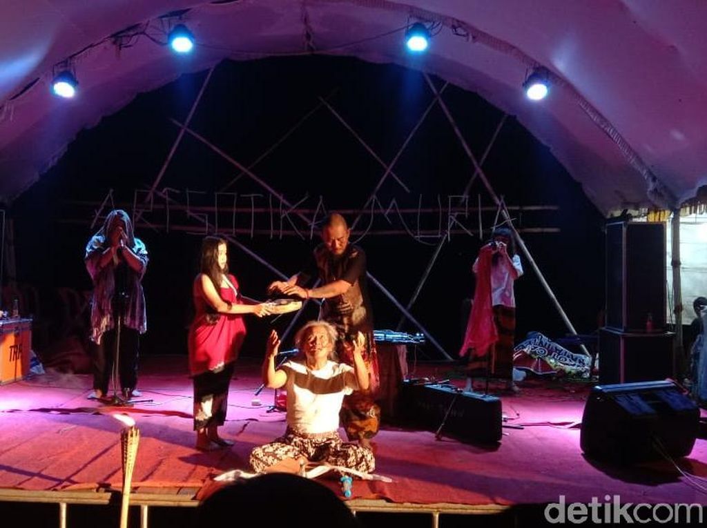 Artsotika Muria: Festival Seni dan Gerakan Peduli Kawasan Muria Artsotika Muria: Festival Seni dan Gerakan Peduli Kawasan Muria