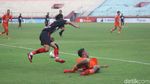 Persipura Vs Borneo FC Imbang di Sidoarjo