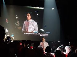 Sri Mulyani Menangis Kenang Ibu saat Aksi Monolog