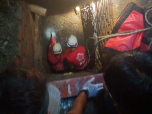 Kerangka Manusia Ditemukan di Septic Tank Rumah Warga Bantul Kerangka Manusia Ditemukan di Septic Tank Rumah Warga Bantul