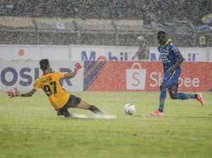 Ezechiel dan Viscarra Ingin Tinggalkan Persib Bandung, Ini Kata Umuh Muchtar Ezechiel dan Viscarra Ingin Tinggalkan Persib Bandung, Ini Kata Umuh Muchtar