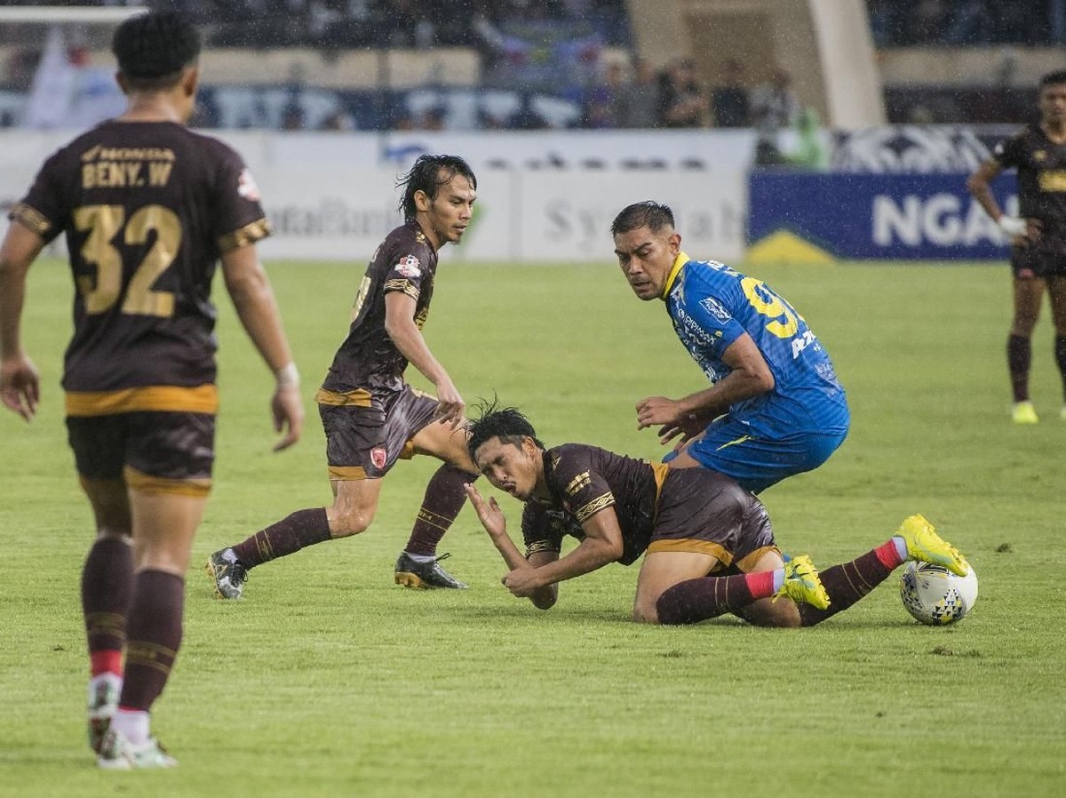 Persoalan jadwal masih menjadi kendala di Liga 1 musim lalu. (Foto: M Agung Rajasa/Antara)