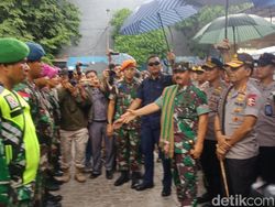 Cek Pos Pengamanan Natal di Kupang, Panglima Minta Aparat Kerja Humanis