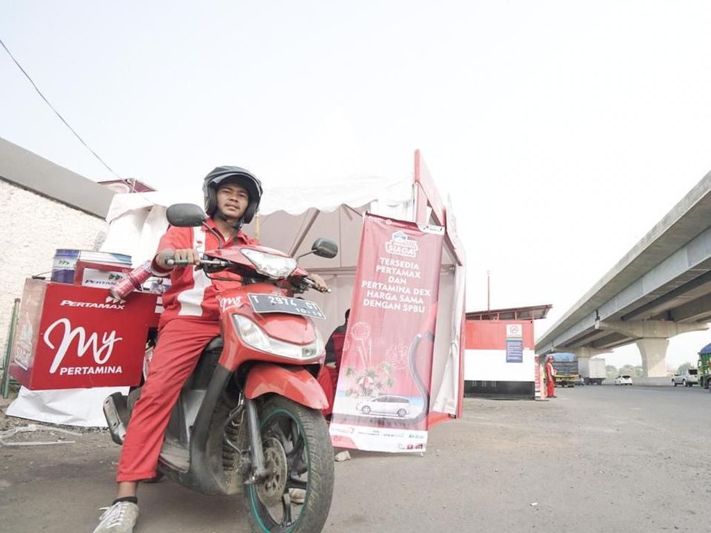 Arus Libur Nataru Tinggi, Konsumsi Pertamax Turbo Naik hingga 46% Arus Libur Nataru Tinggi, Konsumsi Pertamax Turbo Naik hingga 46%