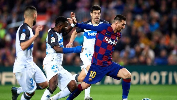 Ernesto Valverde merasa Barcelona punya keutungan besar memiliki Lionel Messi (Foto: Alex Caparros/Getty Images)
