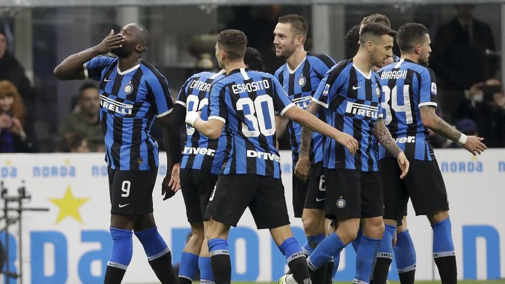 Kalahkan Genoa, Inter ke Puncak Lagi