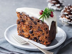 Apa Benar Tambahan Rhum pada Kue Bisa Bikin Mabuk?