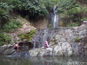 Potret Air Terjun Cantik di Kudus untuk Liburan Akhir Tahun Potret Air Terjun Cantik di Kudus untuk Liburan Akhir Tahun