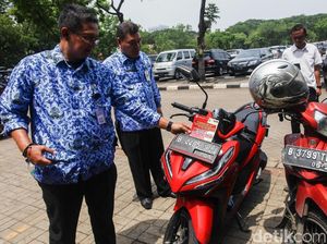 Motor Penunggak Pajak Terciduk di Monas