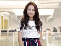 Lania Fira Sebut Ariel NOAH Cuma Teman