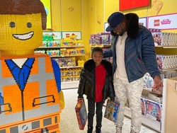 Sayang Anak, Rapper 50 Cent Habiskan Rp 140 Juta untuk Sewa Toko Mainan